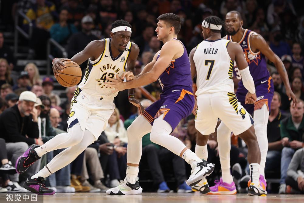 观看比赛的 观看比赛的