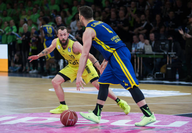 越来越多的 越来越多的