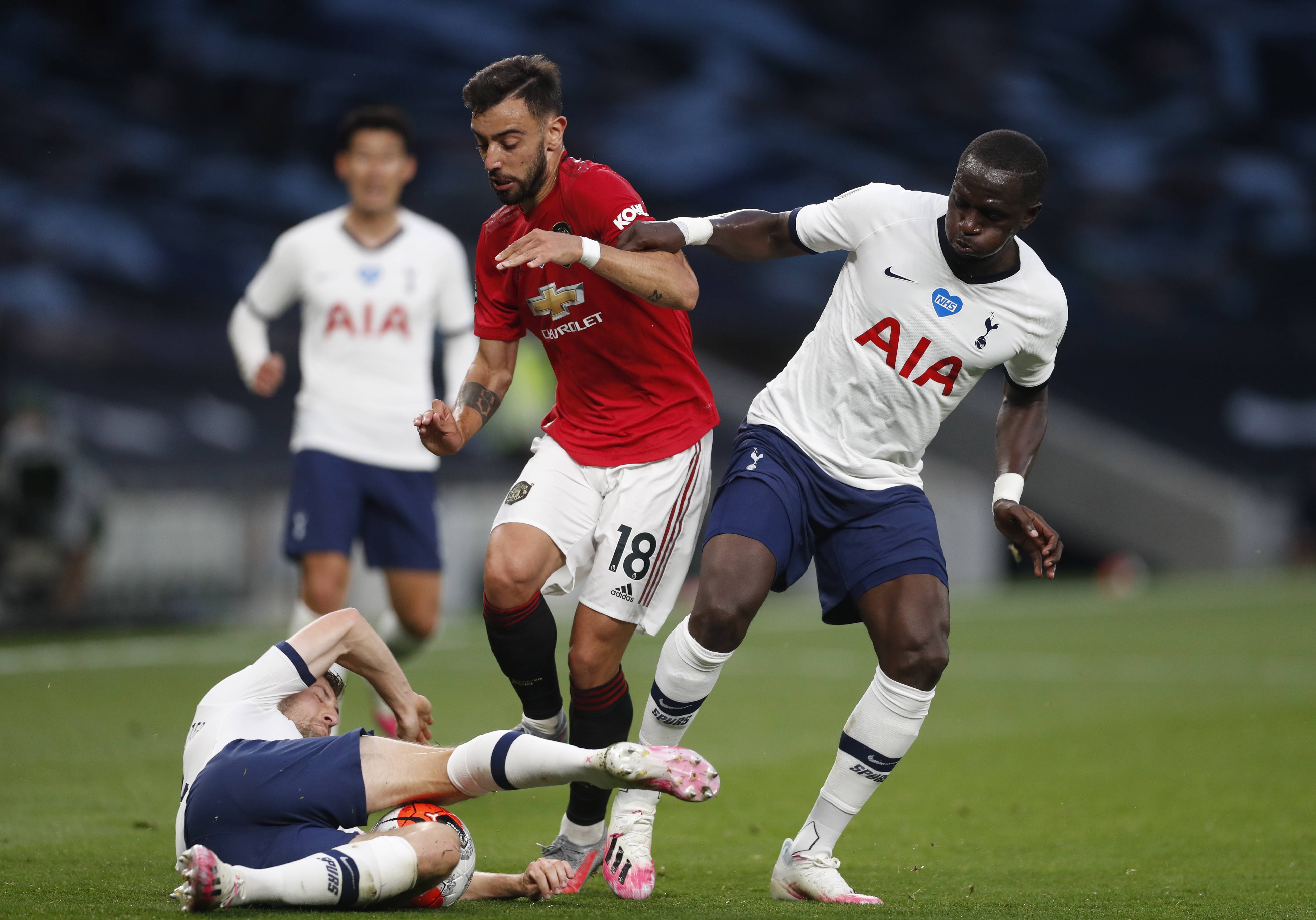 篮球的背后 篮球的背后