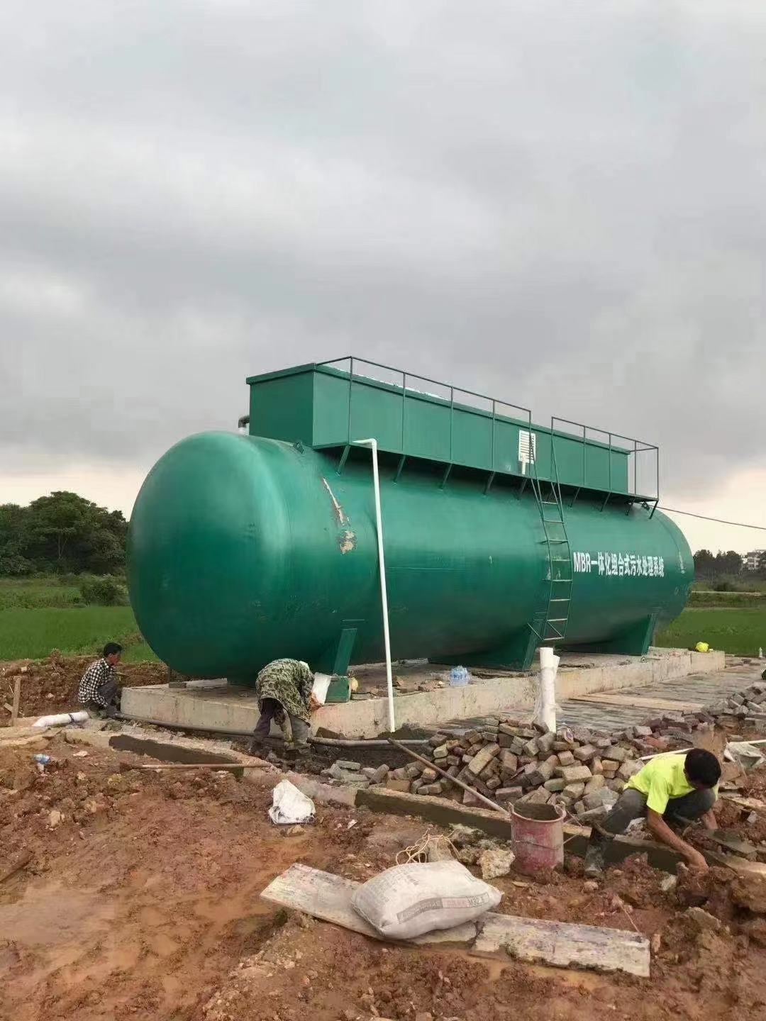 潜水艇式一体化污水处理设备 潜水艇式一体化污水处理设备